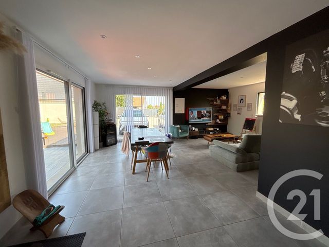 Maison à vendre - 6 pièces - 144 m2 - Jouy Le Potier - 45 - CENTRE