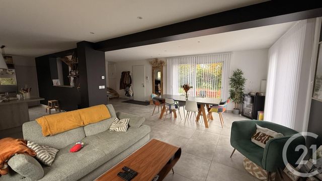 Maison à vendre - 6 pièces - 144 m2 - Jouy Le Potier - 45 - CENTRE