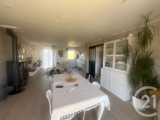 Maison à vendre - 5 pièces - 83 m2 - Cravant - 45 - CENTRE