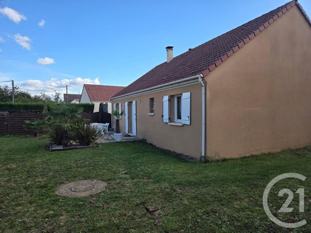 Maison à vendre - 5 pièces - 83 m2 - Cravant - 45 - CENTRE