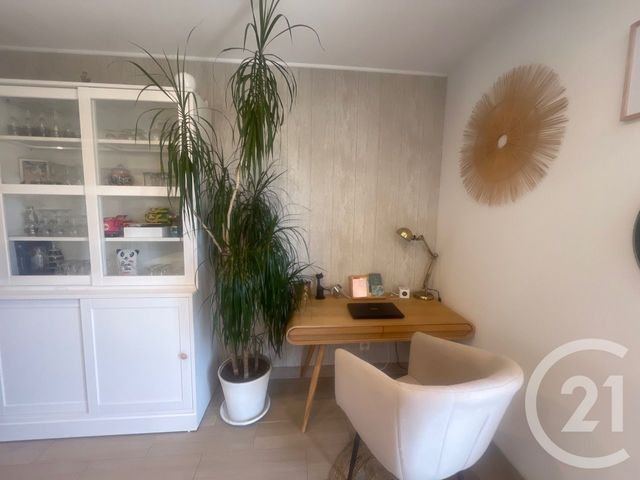 Maison à vendre - 5 pièces - 83 m2 - Cravant - 45 - CENTRE