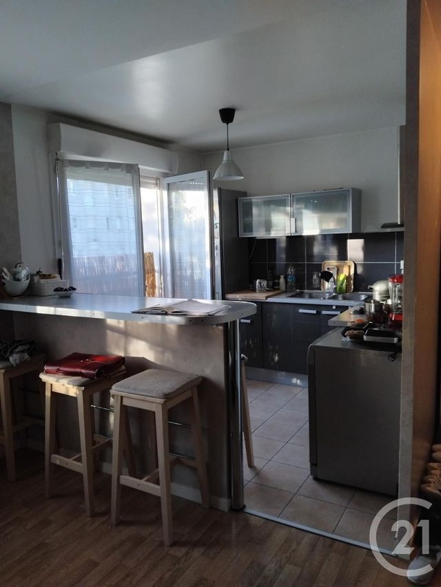 Appartement F3 à vendre - 3 pièces - 60,87 m2 - Orleans - 45 - CENTRE