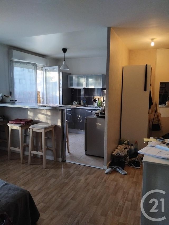 Appartement F3 à vendre - 3 pièces - 60,87 m2 - Orleans - 45 - CENTRE
