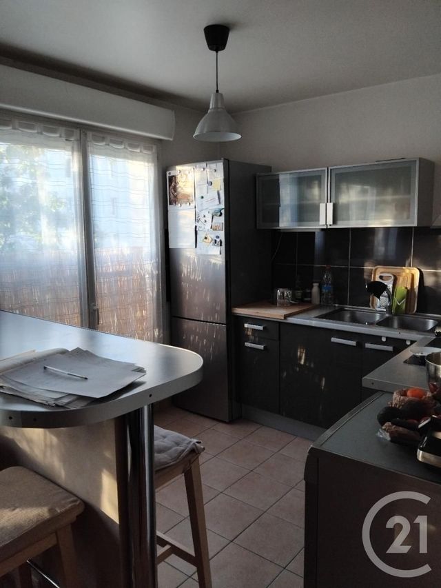 Appartement F3 à vendre - 3 pièces - 60,87 m2 - Orleans - 45 - CENTRE