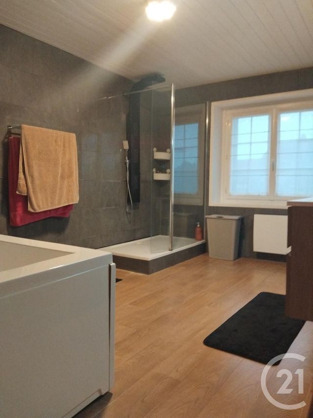Appartement &agrave; vendre - 5 pi&egrave;ces - 116,23 m2 - Mareau Aux Pres - 45 - CENTRE