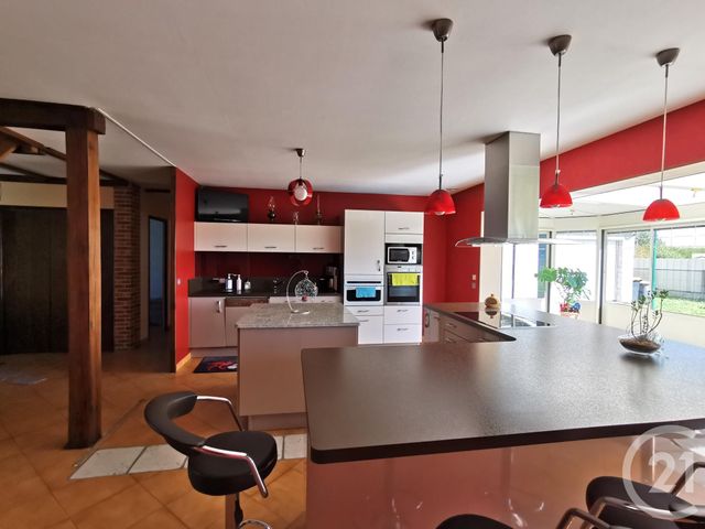 Maison à vendre - 6 pièces - 137 m2 - Cravant - 45 - CENTRE