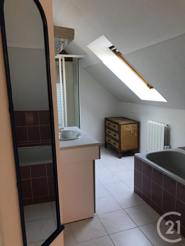 Afficher la photo en grand Maison à vendre - 7 pièces - 133,38 m2 - BEAUGENCY - 45 - CENTRE