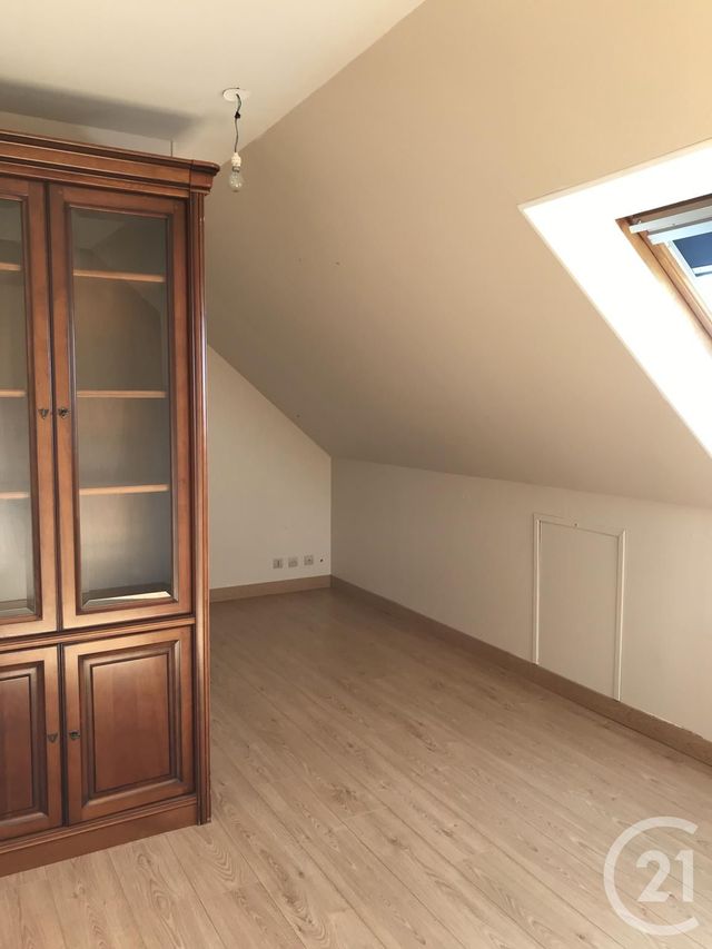 Afficher la photo en grand Maison à vendre - 7 pièces - 133,38 m2 - BEAUGENCY - 45 - CENTRE