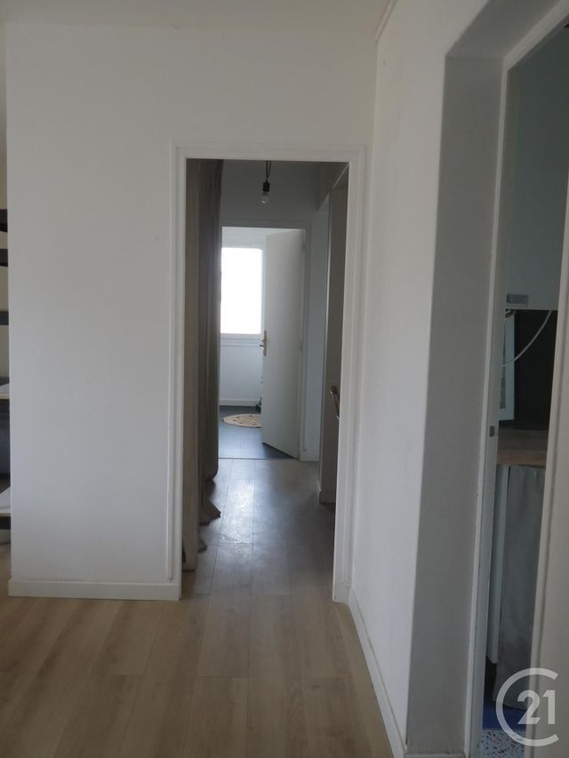 Appartement F3 &agrave; louer - 3 pi&egrave;ces - 61 m2 - Beaugency - 45 - CENTRE