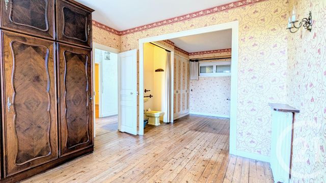 Maison à vendre - 5 pièces - 122 m2 - La Ferte St Cyr - 41 - CENTRE