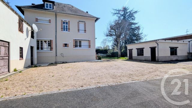 Maison à vendre - 5 pièces - 122 m2 - La Ferte St Cyr - 41 - CENTRE