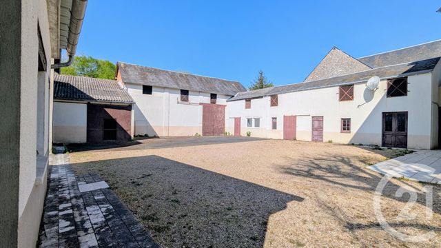 Maison à vendre - 5 pièces - 122 m2 - La Ferte St Cyr - 41 - CENTRE