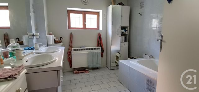 Maison à vendre - 7 pièces - 167,22 m2 - La Ferte St Cyr - 41 - CENTRE