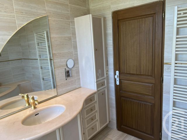 Maison à louer - 6 pièces - 169,66 m2 - Dry - 45 - CENTRE