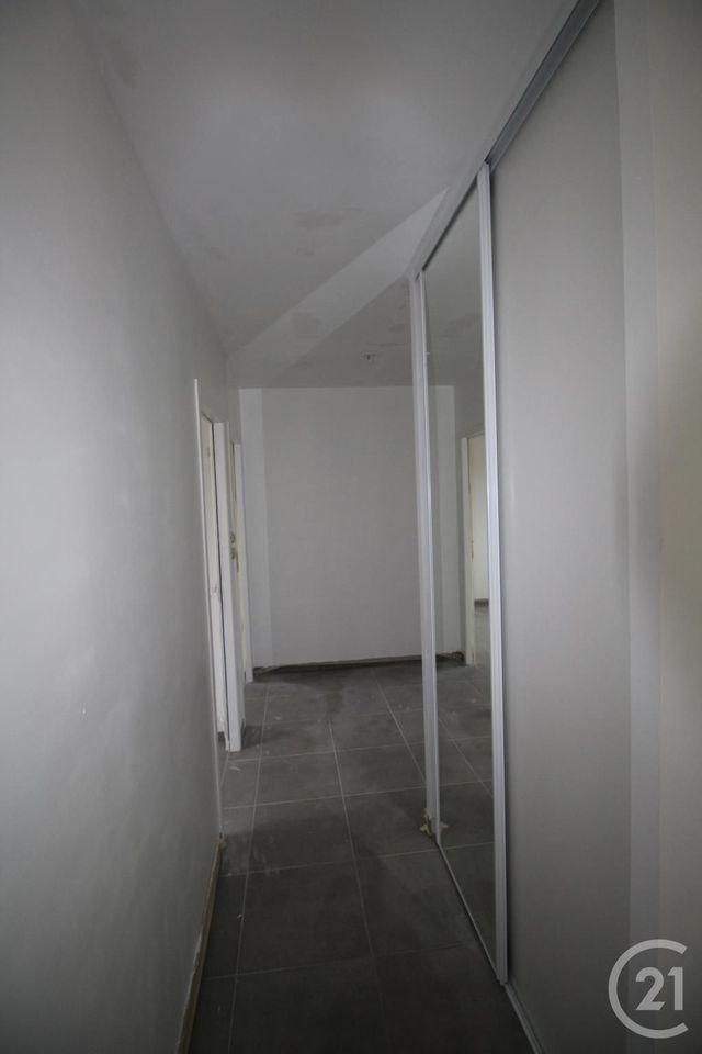 Afficher la photo en grand Maison à louer - 4 pièces - 94,80 m2 - Clery St Andre - 45 - CENTRE