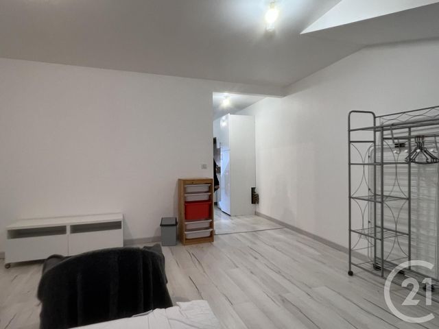 Appartement Studio &agrave; louer - 1 pi&egrave;ce - 33,80 m2 - Beaugency - 45 - CENTRE