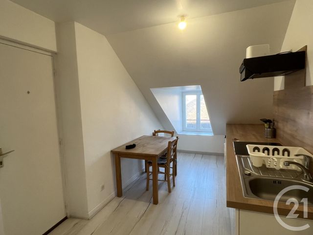 Appartement Studio &agrave; louer - 1 pi&egrave;ce - 33,80 m2 - Beaugency - 45 - CENTRE