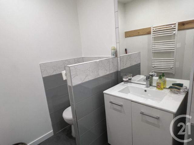 Appartement Studio &agrave; louer - 1 pi&egrave;ce - 33,80 m2 - Beaugency - 45 - CENTRE