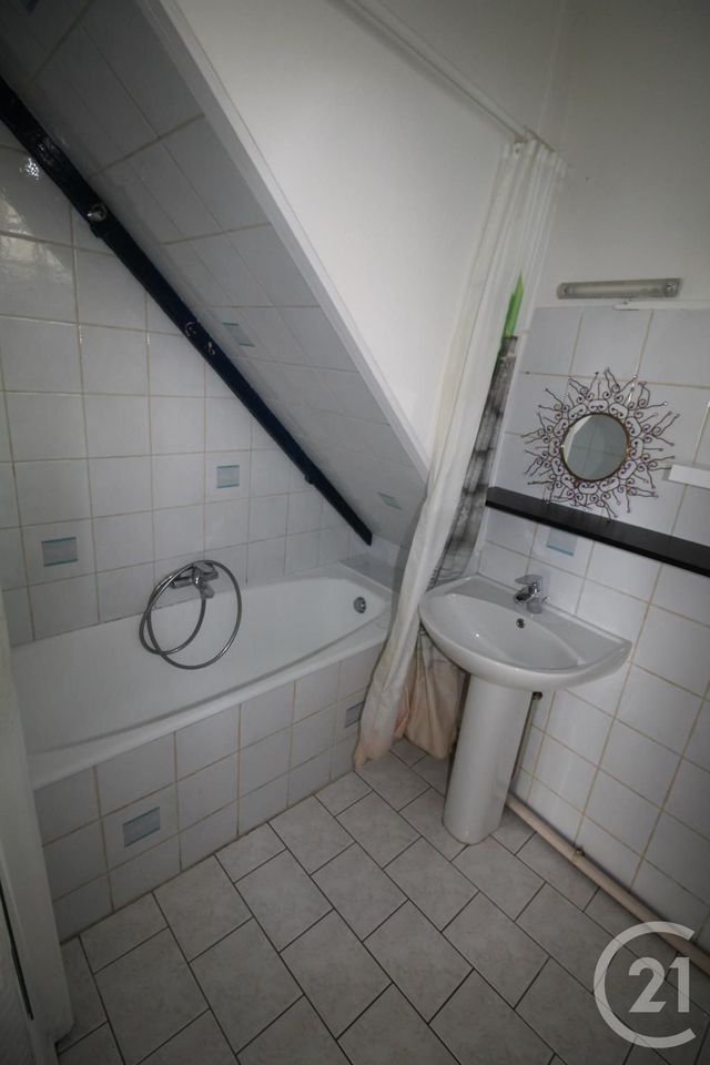 Maison &agrave; louer - 4 pi&egrave;ces - 84,90 m2 - Clery St Andre - 45 - CENTRE