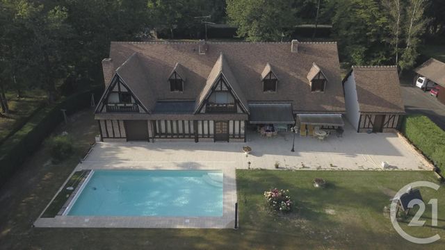 Maison &agrave; vendre - 6 pi&egrave;ces - 345 m2 - La Ferte St Cyr - 41 - CENTRE