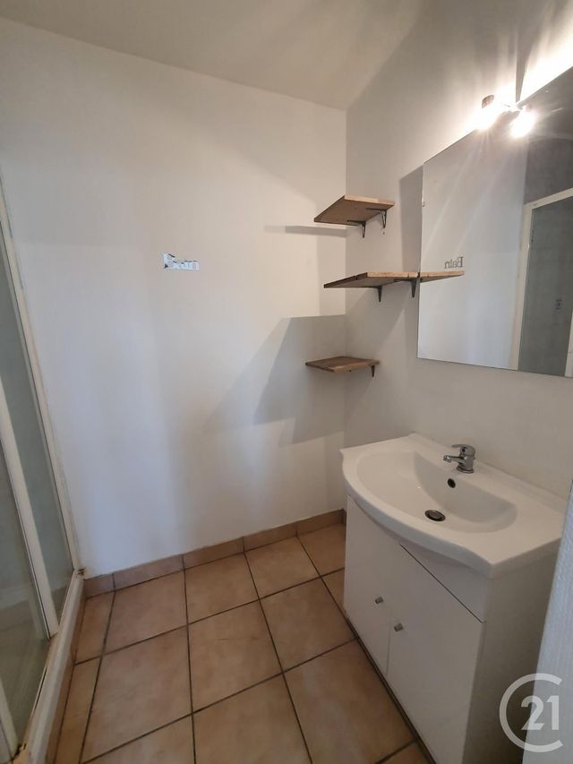 Appartement Duplex &agrave; louer - 2 pi&egrave;ces - 40,82 m2 - Beaugency - 45 - CENTRE