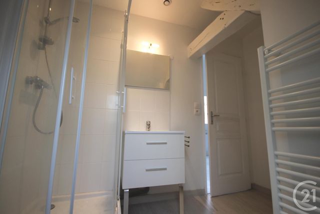 Appartement F2 &agrave; louer - 2 pi&egrave;ces - 30,70 m2 - Beaugency - 45 - CENTRE
