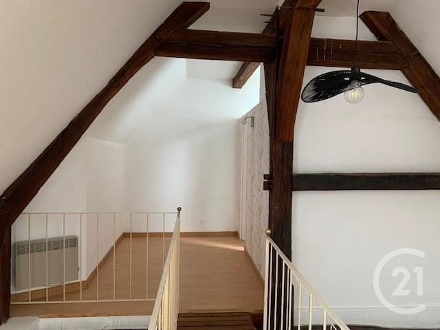 Appartement Duplex &agrave; louer - 2 pi&egrave;ces - 55,93 m2 - Beaugency - 45 - CENTRE