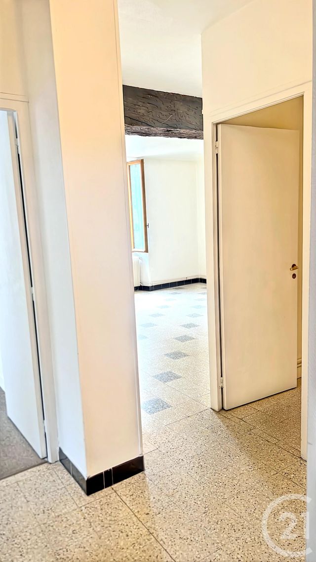 Appartement F3 &agrave; louer - 3 pi&egrave;ces - 69 m2 - Beaugency - 45 - CENTRE