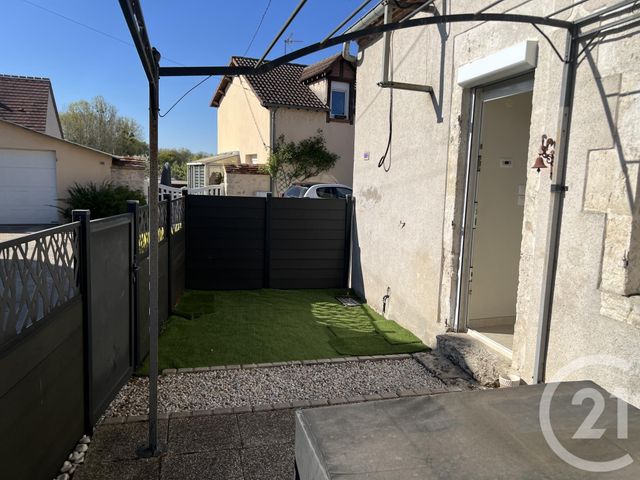 Maison &agrave; louer - 3 pi&egrave;ces - 76 m2 - Clery St Andre - 45 - CENTRE