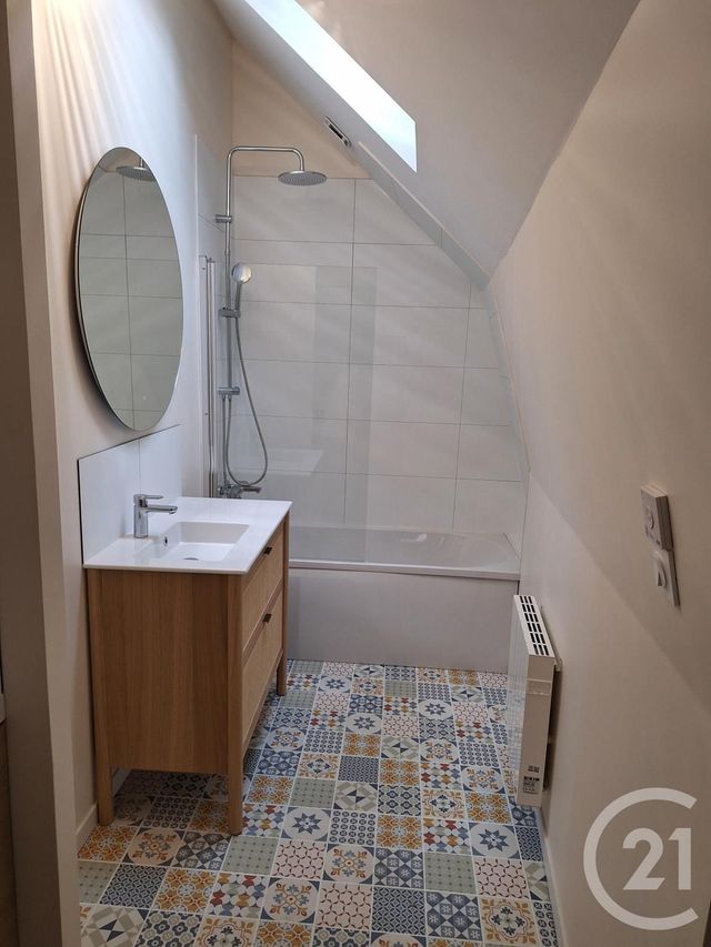 Appartement F3 &agrave; louer - 3 pi&egrave;ces - 68,60 m2 - Beaugency - 45 - CENTRE