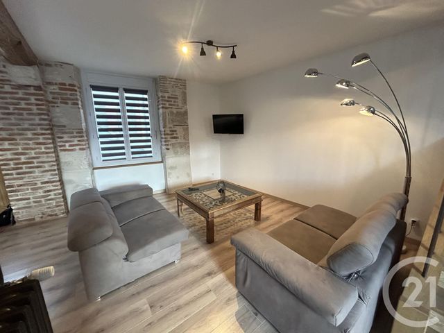 Maison &agrave; louer - 4 pi&egrave;ces - 107,98 m2 - Avaray - 41 - CENTRE