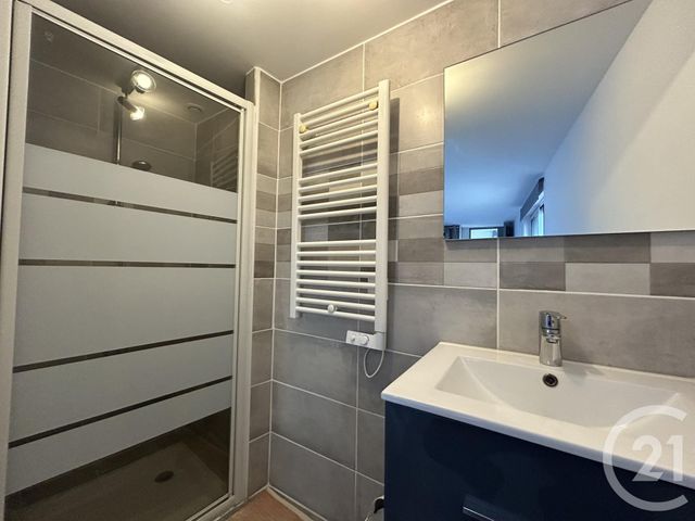 Maison &agrave; louer - 4 pi&egrave;ces - 107,98 m2 - Avaray - 41 - CENTRE