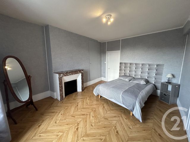 Maison &agrave; louer - 4 pi&egrave;ces - 107,98 m2 - Avaray - 41 - CENTRE