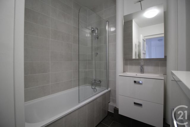 Appartement &agrave; louer - 3 pi&egrave;ces - 51,99 m2 - Beaugency - 45 - CENTRE