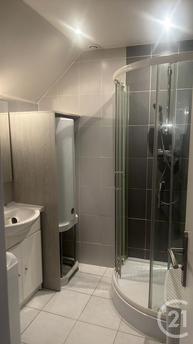 Appartement F2 &agrave; louer - 2 pi&egrave;ces - 39,80 m2 - Meung Sur Loire - 45 - CENTRE