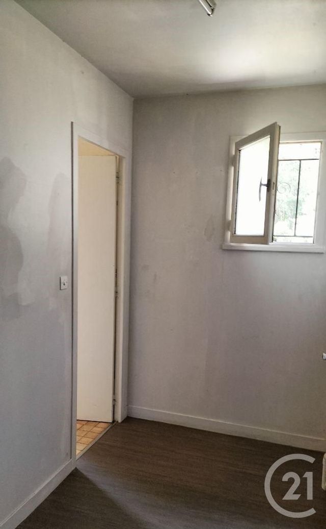 Maison &agrave; louer - 3 pi&egrave;ces - 88,16 m2 - Dry - 45 - CENTRE