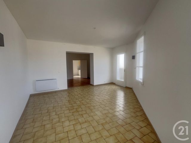 Appartement F2 &agrave; louer - 3 pi&egrave;ces - 66 m2 - Clery St Andre - 45 - CENTRE