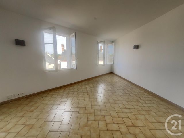 Appartement F2 &agrave; louer - 3 pi&egrave;ces - 66 m2 - Clery St Andre - 45 - CENTRE